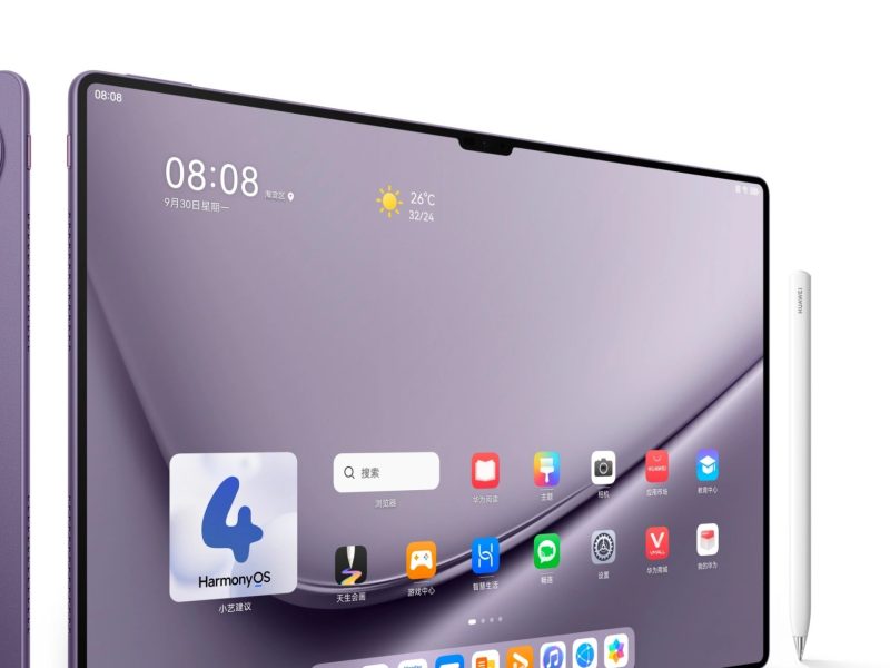 Tablet Huawei MatePad Pro 13,2 dengan tampilan HarmonyOS 4 dan stylus putih di sampingnya.